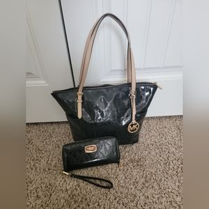 (SOLD) MK JET SET SIGNATURE LOGO BLACK MIRROR METALLIC TOTE BAG WITH WALLET